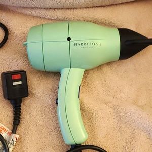 Harry Josh Pro Tools Pro dryer